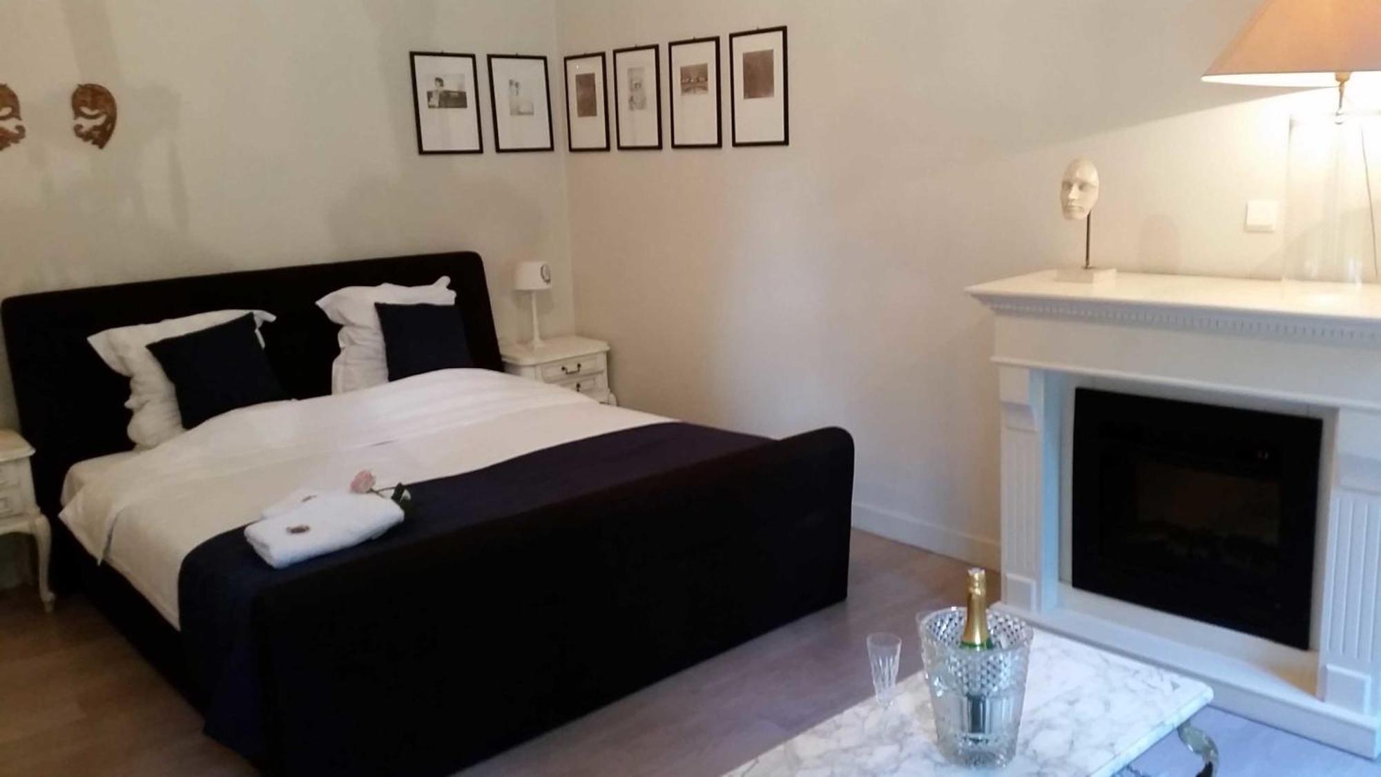 Bed and breakfast Chateau De L Aviette - Rancennes